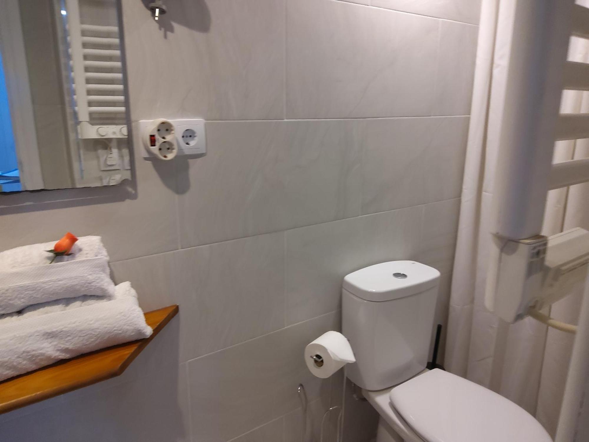 Ferienwohnung Acogedor Apartamento En El Corazon Medieval De Tarragona Exterior foto