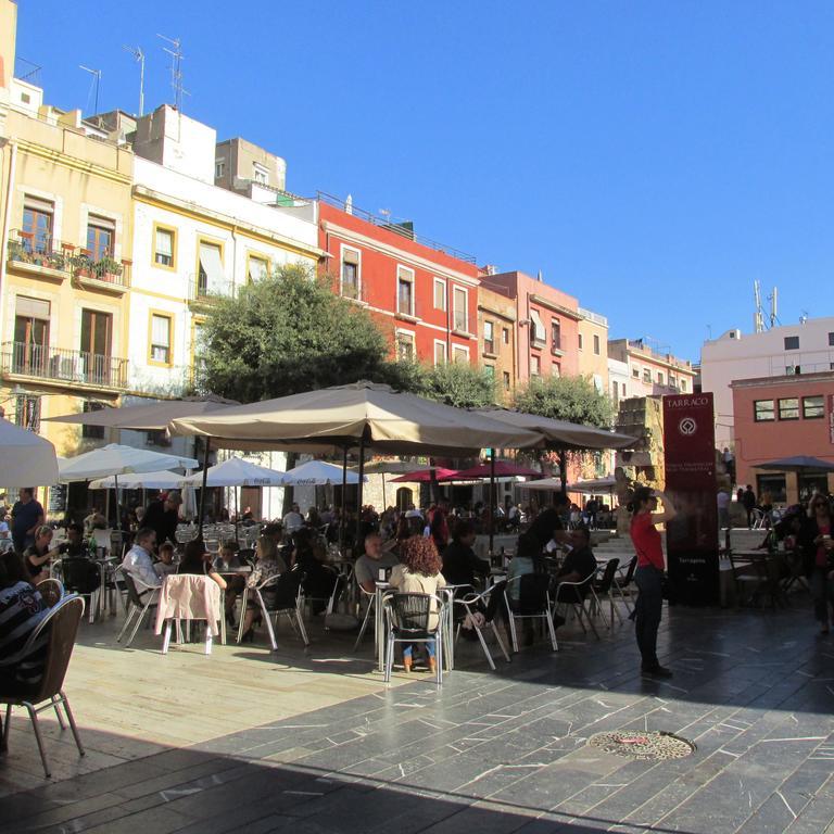 Ferienwohnung Acogedor Apartamento En El Corazon Medieval De Tarragona Exterior foto