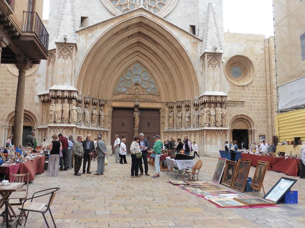 Ferienwohnung Acogedor Apartamento En El Corazon Medieval De Tarragona Exterior foto